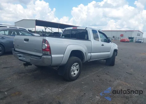 2011 Toyota Tacoma Prerunner V6 z USA, uszkodzony, nr VIN 5TFTU4GN0BX008328